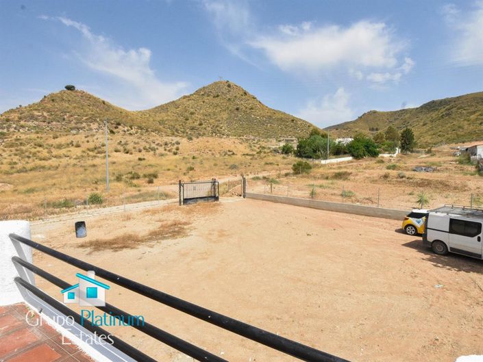 Image No.20-3 Bed Villa for sale