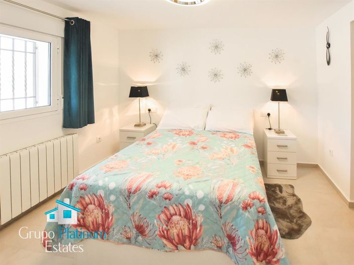 Image No.28-5 Bed Villa for sale