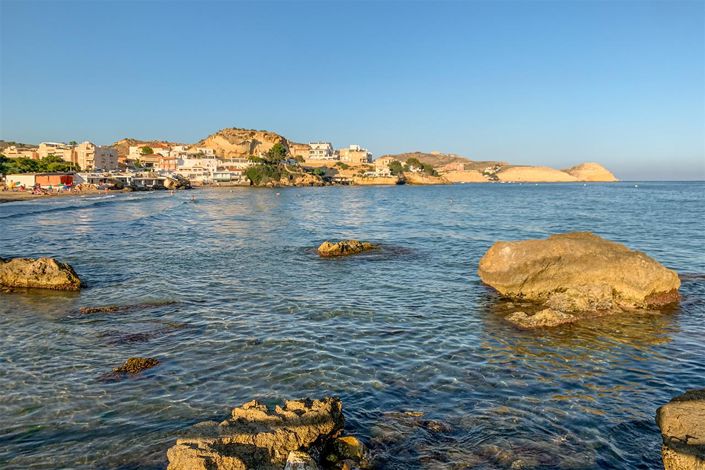 Image No.12-4 Bed Property for sale