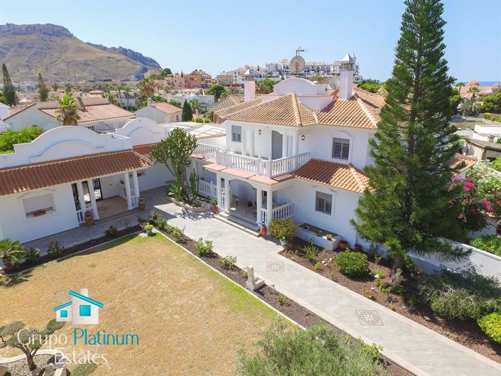 Image No.40-3 Bed Villa for sale