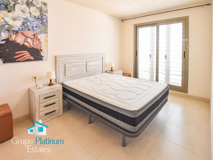 Image No.20-2 Bed Apartment for sale