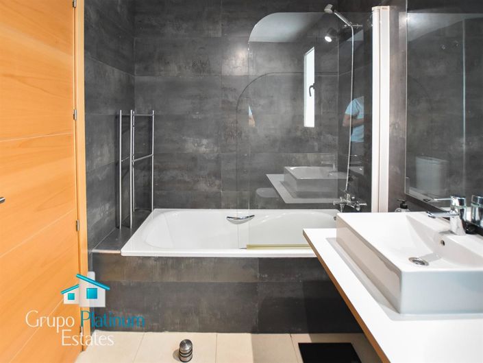 Image No.19-2 Bed Apartment for sale