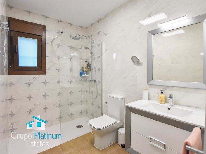 Image No.13-3 Bed Villa for sale