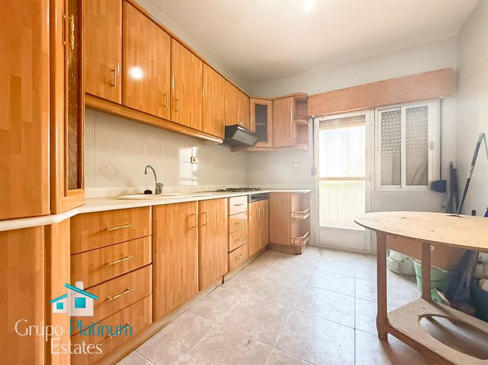 Image No.9-4 Bed Property for sale