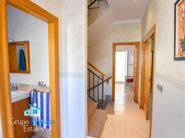 Image No.3-5 Bed Property for sale