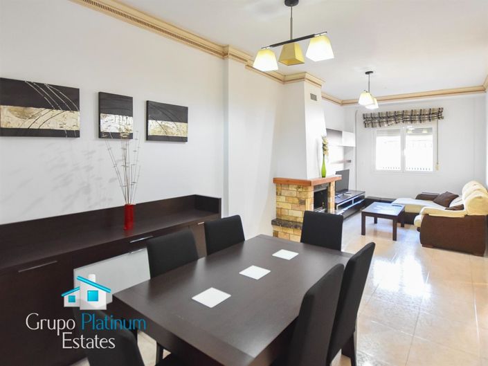 Image No.5-5 Bed Property for sale