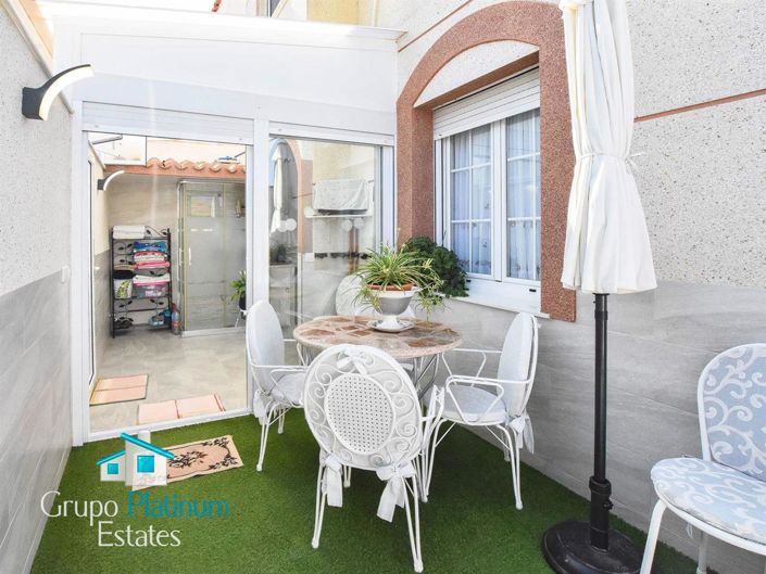 Image No.4-3 Bed Property for sale