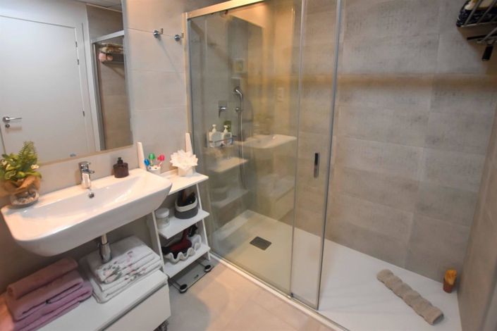 Image No.30-2 Bed Apartment for sale