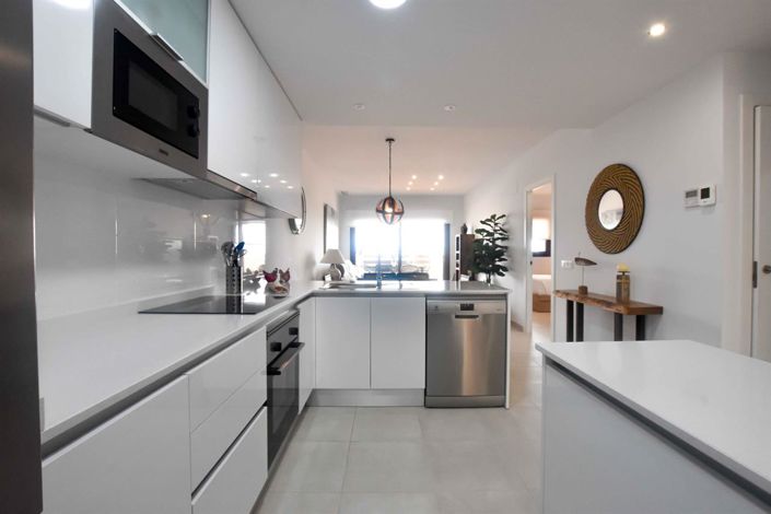 Image No.5-2 Bed Apartment for sale