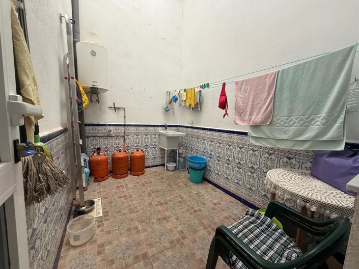 Image No.11-4 Bed Property for sale