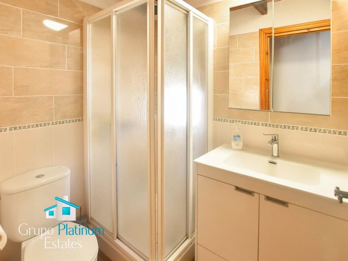 Image No.12-3 Bed Villa for sale