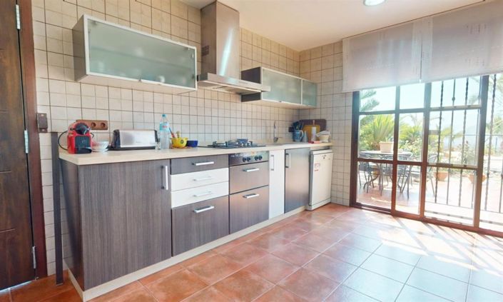 Image No.14-5 Bed Villa for sale