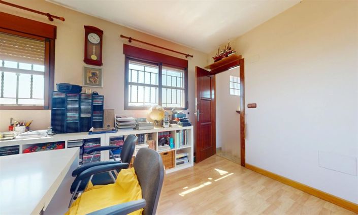 Image No.30-5 Bed Villa for sale