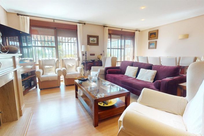 Image No.32-5 Bed Villa for sale