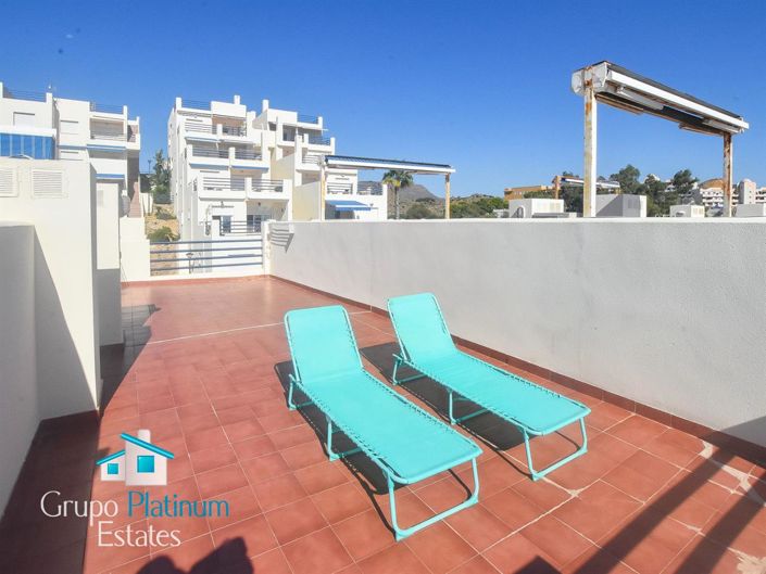 Image No.17-3 Bed Property for sale