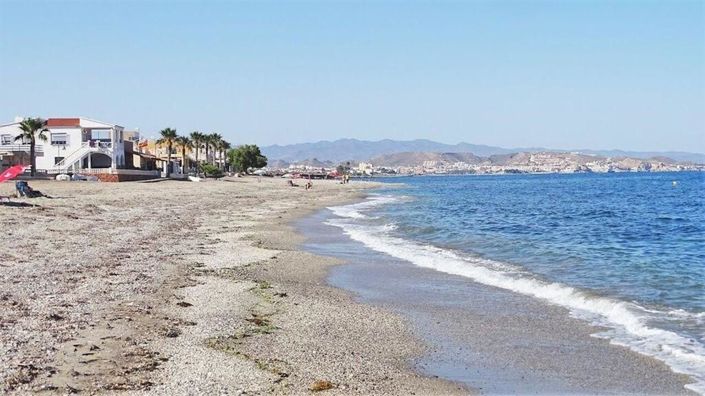 Image No.26-3 Bed Property for sale