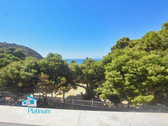 Image No.1-3 Bed Property for sale