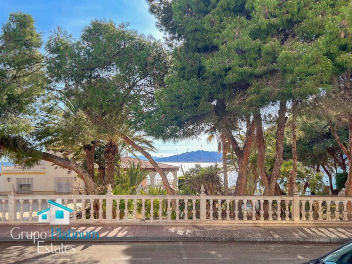 Image No.3-3 Bed Property for sale