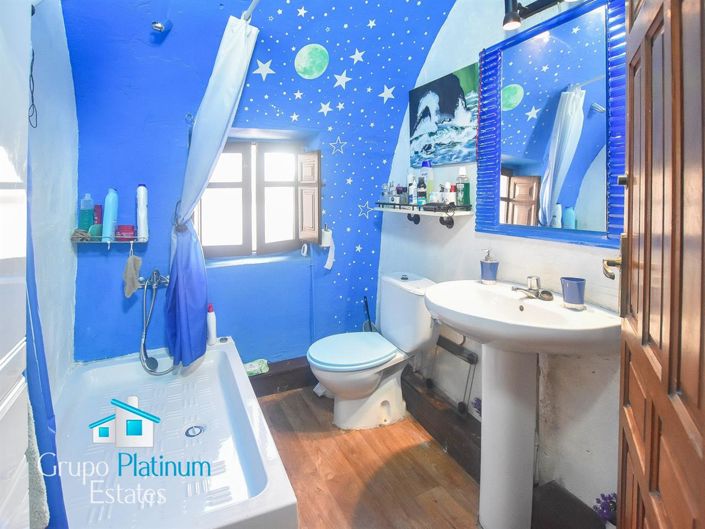 Image No.18-4 Bed Villa for sale