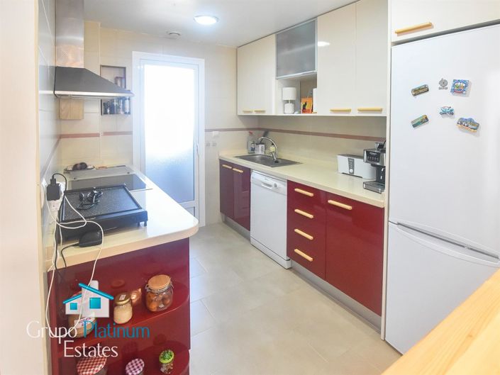 Image No.12-2 Bed Property for sale