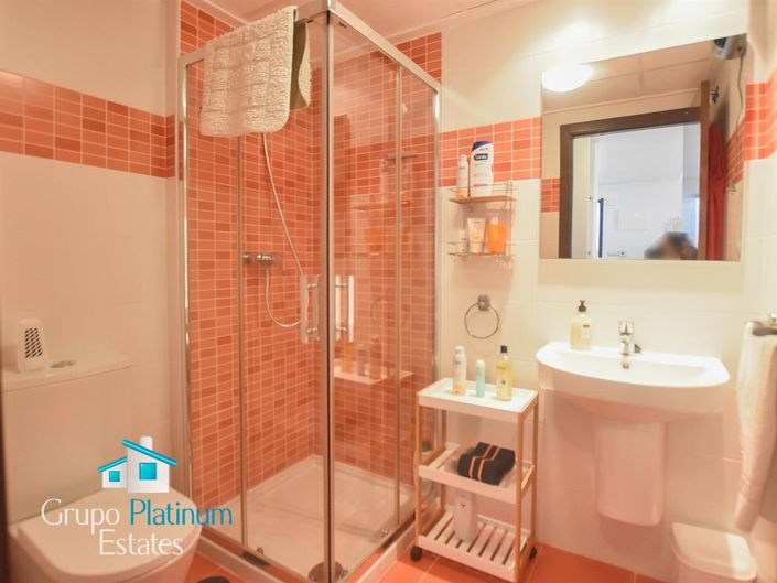 Image No.14-2 Bed Property for sale