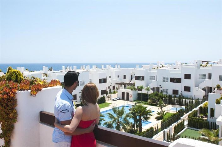 Image No.21-2 Bed Property for sale