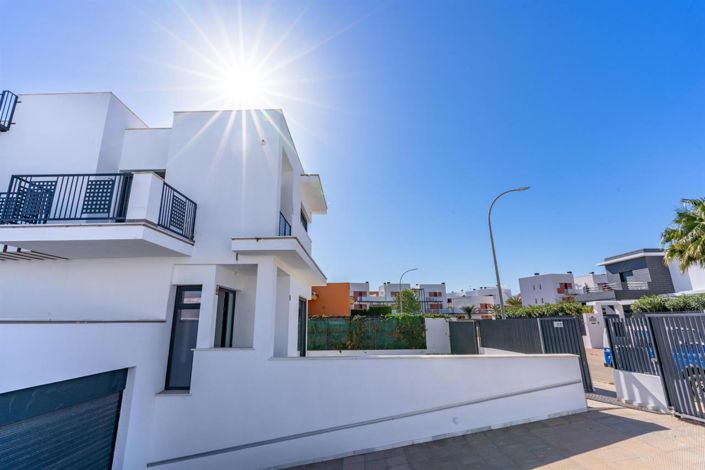 Image No.10-4 Bed Villa for sale