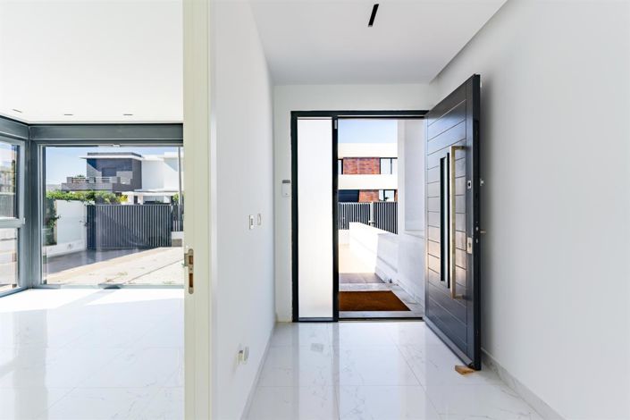 Image No.14-4 Bed Villa for sale