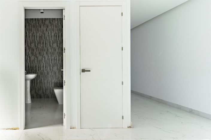 Image No.23-4 Bed Villa for sale