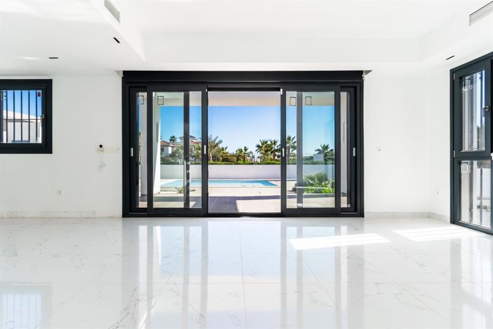 Image No.31-4 Bed Villa for sale