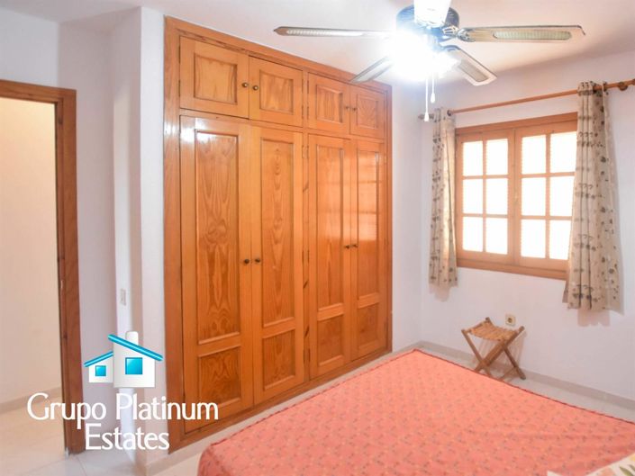 Image No.16-3 Bed Property for sale