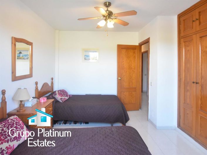 Image No.25-3 Bed Property for sale