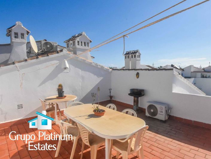 Image No.38-3 Bed Property for sale