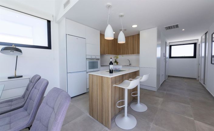 Image No.15-2 Bed Villa for sale