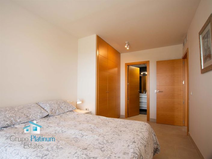 Image No.13-3 Bed Apartment for sale