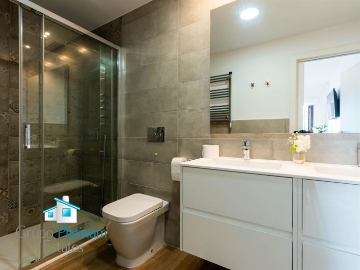 Image No.20-2 Bed Property for sale