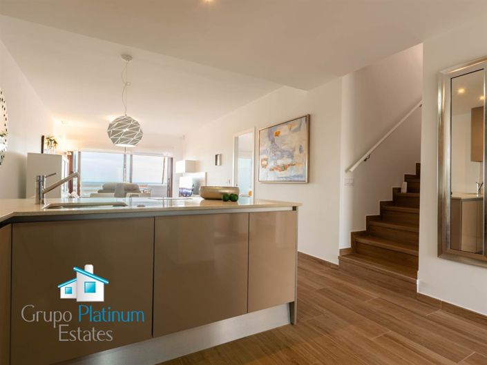 Image No.21-2 Bed Property for sale