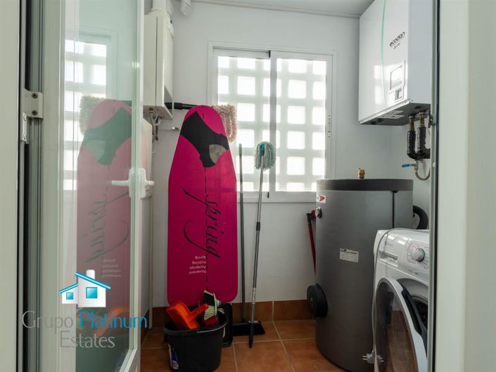 Image No.7-2 Bed Property for sale