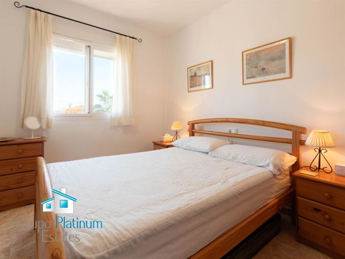 Image No.13-3 Bed Property for sale