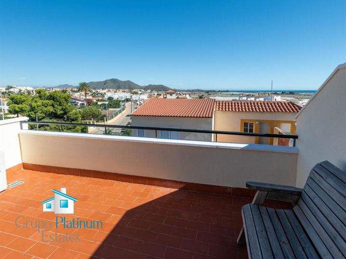 Image No.22-3 Bed Property for sale