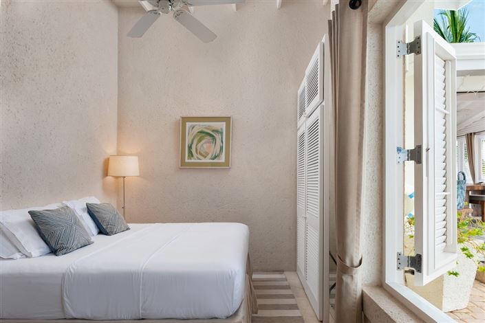 Image No.12-3 Bed Villa for sale