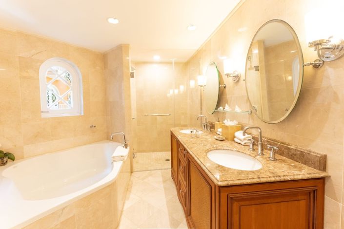 Image No.11-3 Bed Apartment for sale