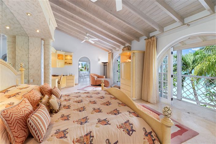 Image No.5-6 Bed Villa for sale