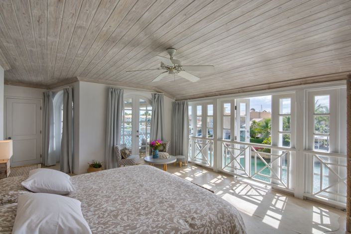 Image No.10-3 Bed Property for sale