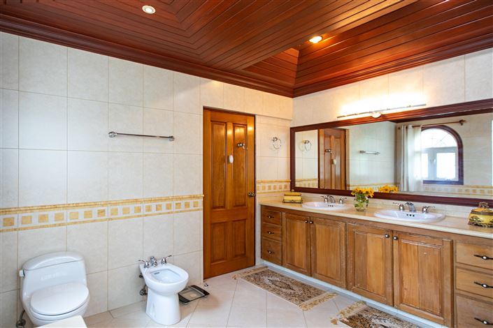 Image No.24-4 Bed Villa for sale