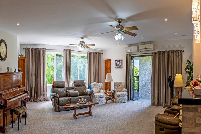 Image No.2-5 Bed Villa for sale