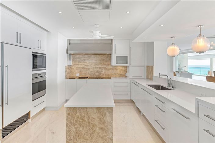 Image No.6-6 Bed Apartment for sale