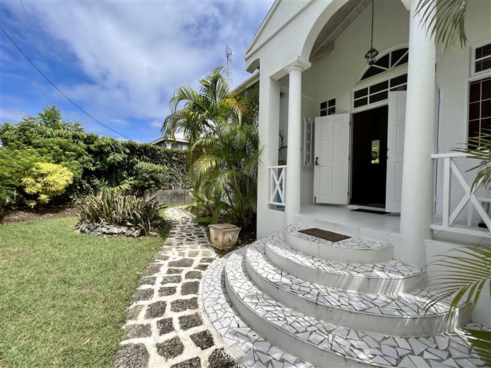 Image No.2-4 Bed Villa for sale