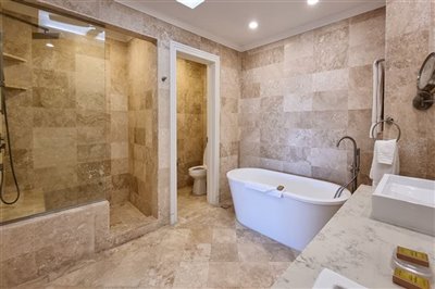 crane5224bathroom1
