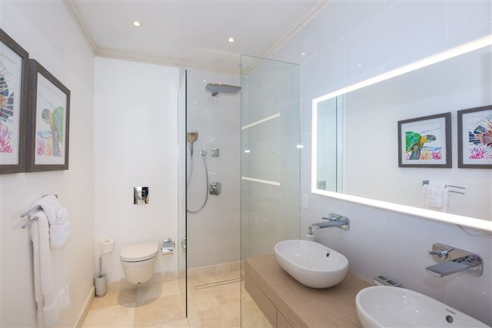 Image No.28-5 Bed Villa for sale